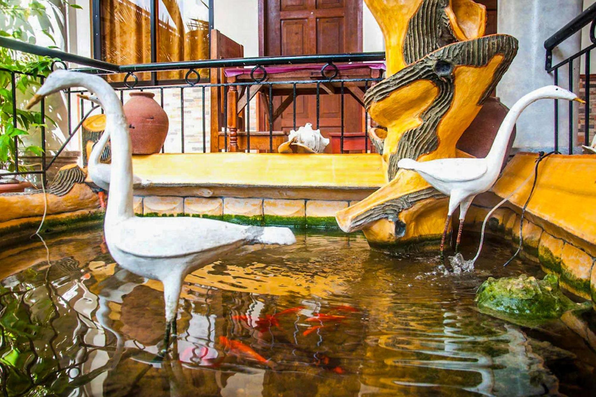Mbg Travellers Inn Powered By Cocotel Puerto Princesa Eksteriør bilde