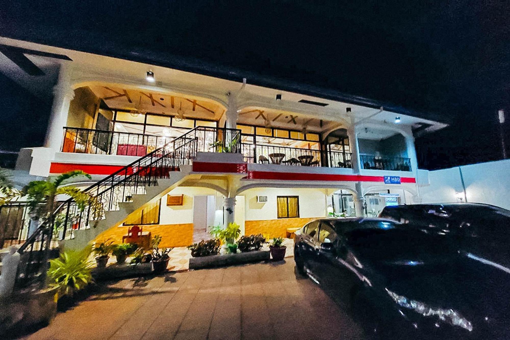 Mbg Travellers Inn Powered By Cocotel Puerto Princesa Eksteriør bilde